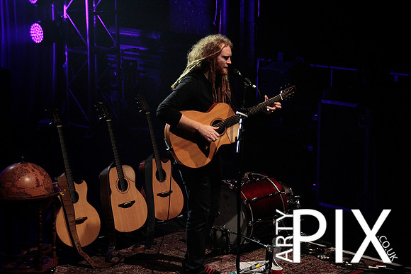 Newton Faulkner